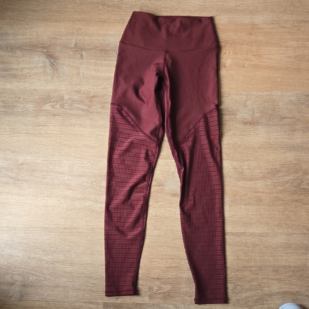 NWOT ORAKI Ecomove Eyelet High-Rise Legging - Burgundy Sz XS